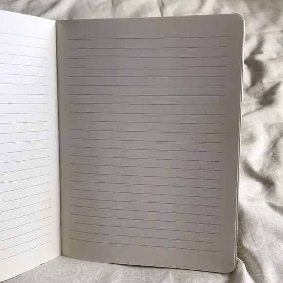 NWOT Pineapple Paradise Journal Notebook - Picture 4 of 6